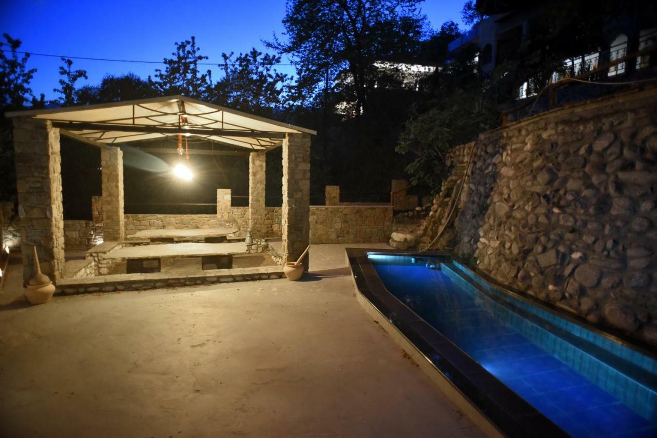 Santa Marina Guesthouse Káto Loutrákion Extérieur photo
