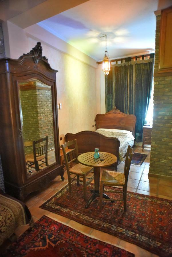 Santa Marina Guesthouse Káto Loutrákion Extérieur photo