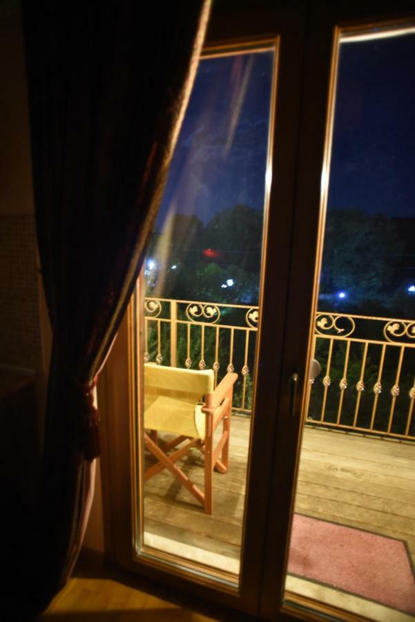 Santa Marina Guesthouse Káto Loutrákion Extérieur photo