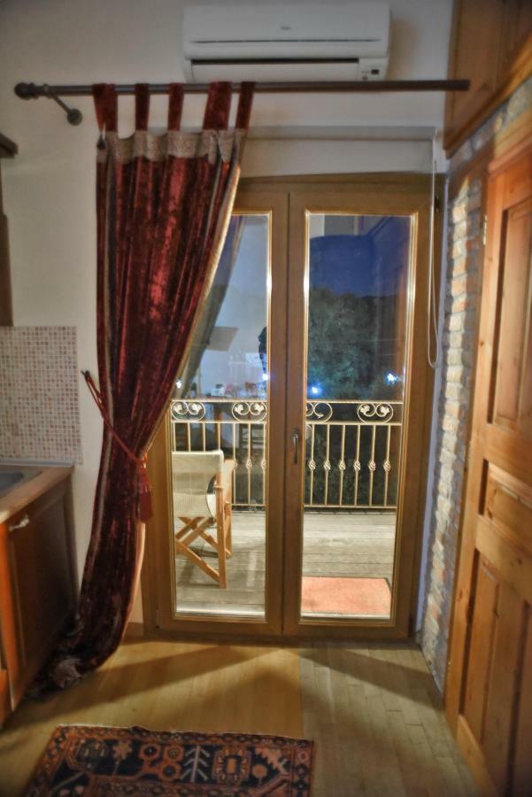 Santa Marina Guesthouse Káto Loutrákion Extérieur photo